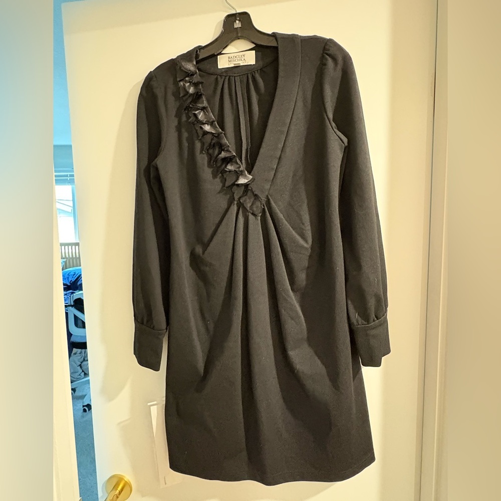 Badgley Mischka Black Long Sleeve Dress with Ruffle Detail size 6